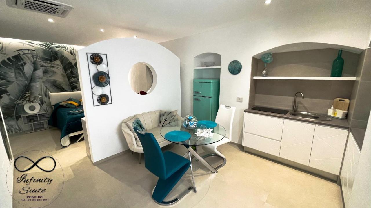 Infinity Suite Peschici Exterior foto
